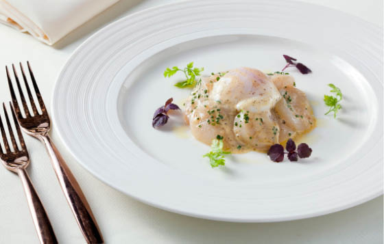 Hokkaido Sea Scallop Carpaccio, Slow-Cooked Egg and White Truffle Dressing Hokkaido Sea Scallop Carpaccio, Slow-Cooked Egg and White Truffle Dressing