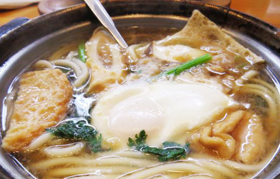 「都教授」最－－愛鍋燒烏龍麵。