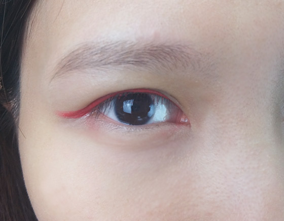 效果不錯,但由於筆頭較粗,要輕輕塗畫才可畫出幼身眼線~ 效果不錯,但由於筆頭較粗,要輕輕塗畫才可畫出幼身眼線~