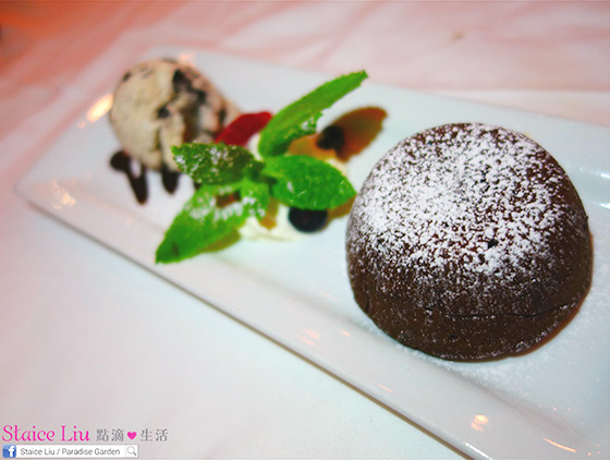 Chocolate Studded with Cookies & Cream ice-cream Chocolate Studded with Cookies & Cream ice-cream