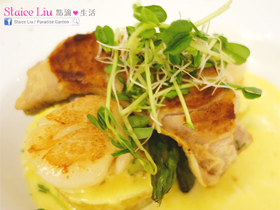 Pan-Seared Seabass Fillet with Sea Scallopas in Saffron Cream Sauce 香煎海鱸魚配帶子伴藏紅花忌廉汁 $188 Pan-Seared Seabass Fillet with Sea Scallopas in Saffron Cream Sauce 香煎海鱸魚配帶子伴藏紅花忌廉汁 $188
