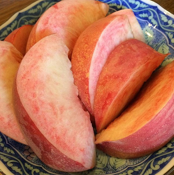 日本桃連皮食更美顏