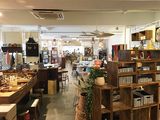 outlet間的浪漫咖啡館