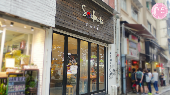 【韓迷必訪。超人氣韓式Cafe】又食又拎。期間限定韓式甜點 ♥